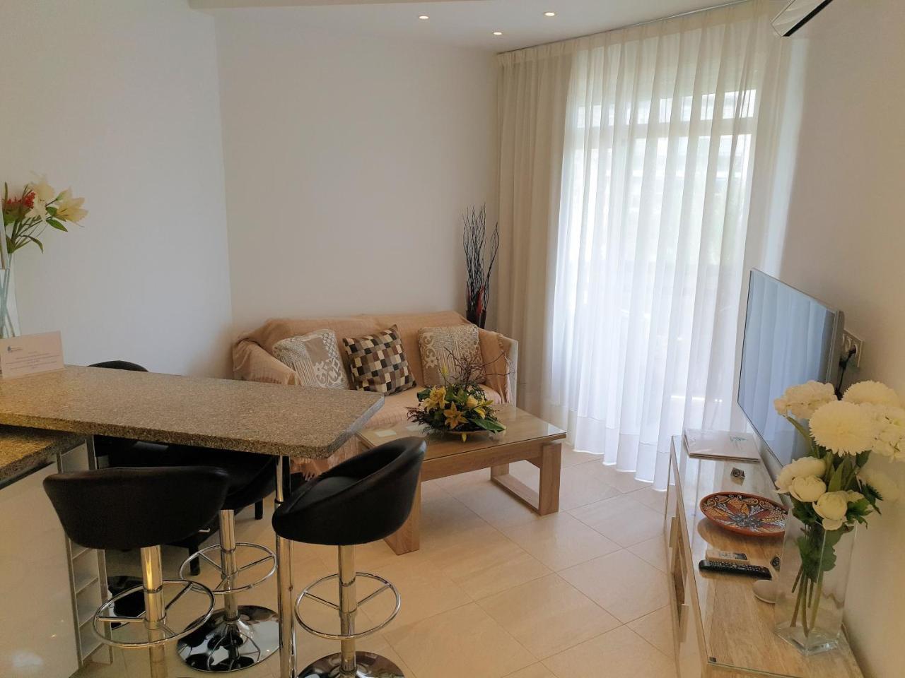 Skol Apartments Marbella Exteriör bild
